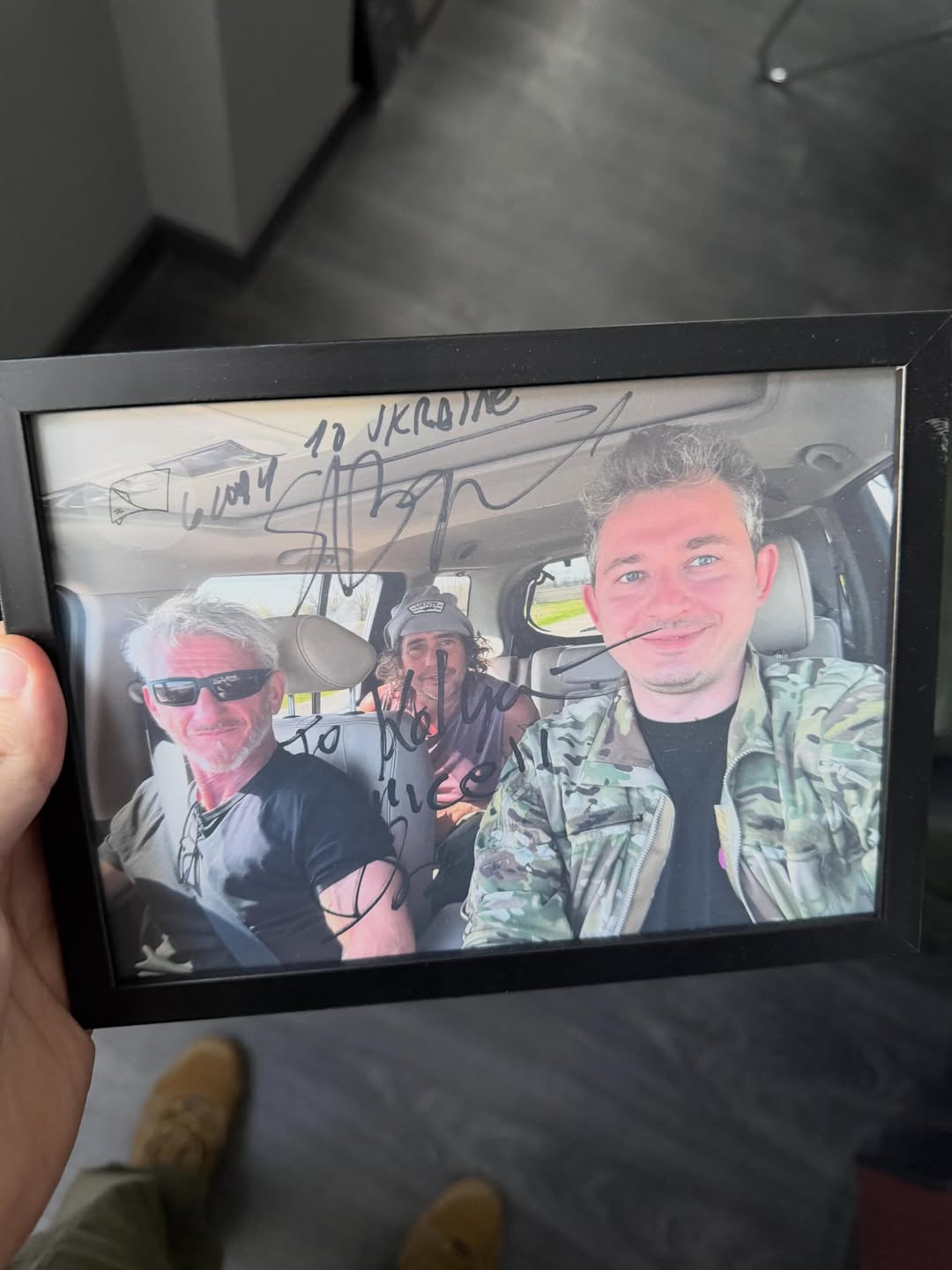 Шон Пенн, Сэмюэл Байер и Коля Серга